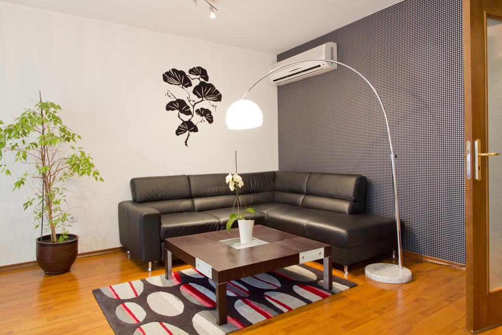 Vitosha Downtown Apartments Sofia Extérieur photo