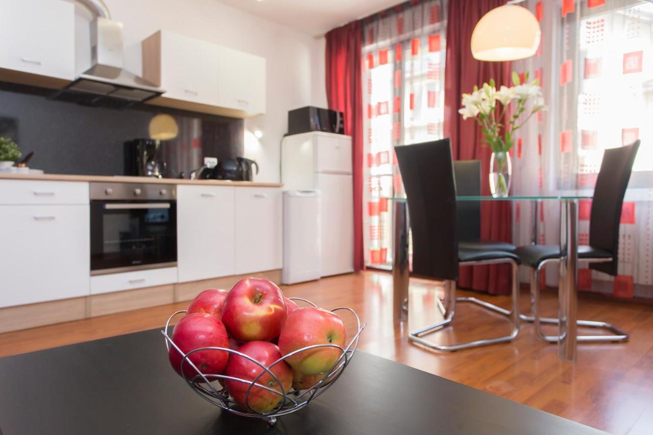 Vitosha Downtown Apartments Sofia Extérieur photo