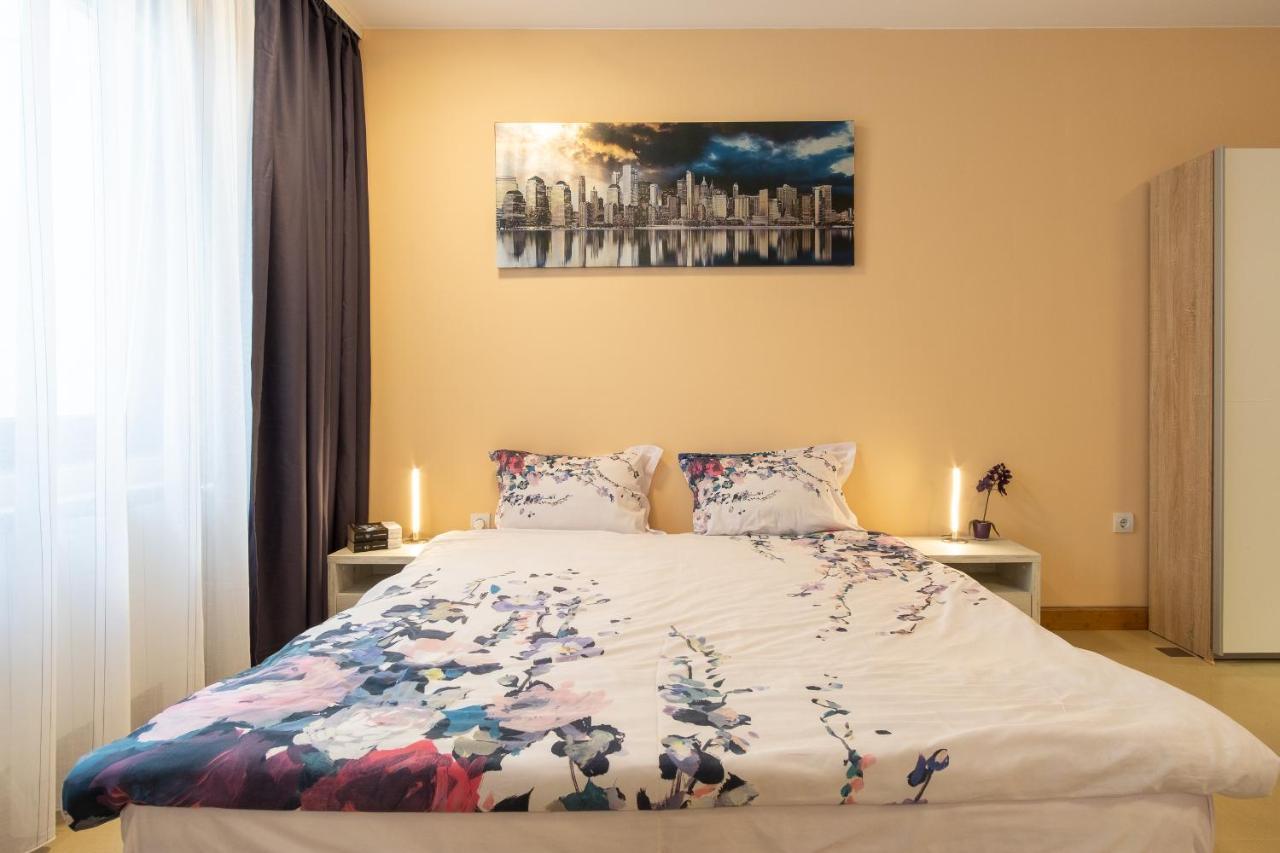 Vitosha Downtown Apartments Sofia Extérieur photo